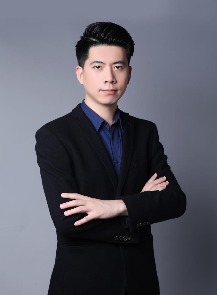 陈嘉彬形象照.png